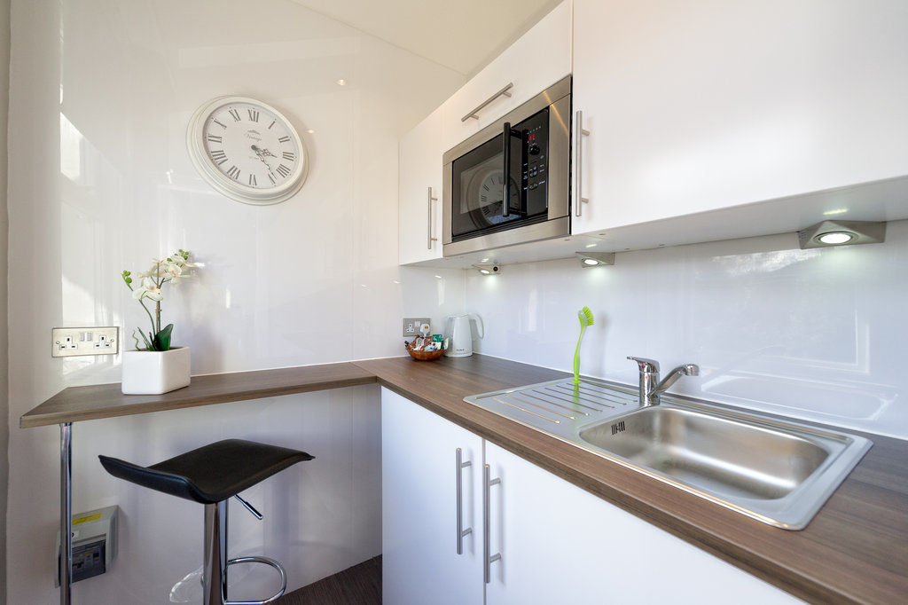 Cheshire Hospitality Ltd T\/A Lennox Lea Studios & Apartments Sale Kültér fotó